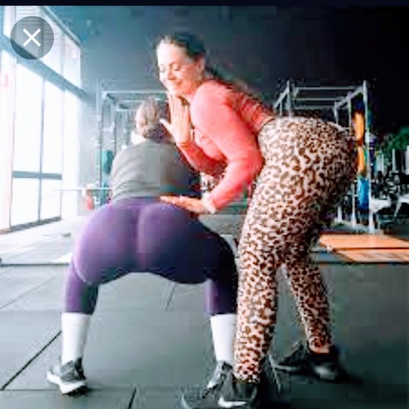 Meet your Posher, Stephanie - Picture 1 of 1